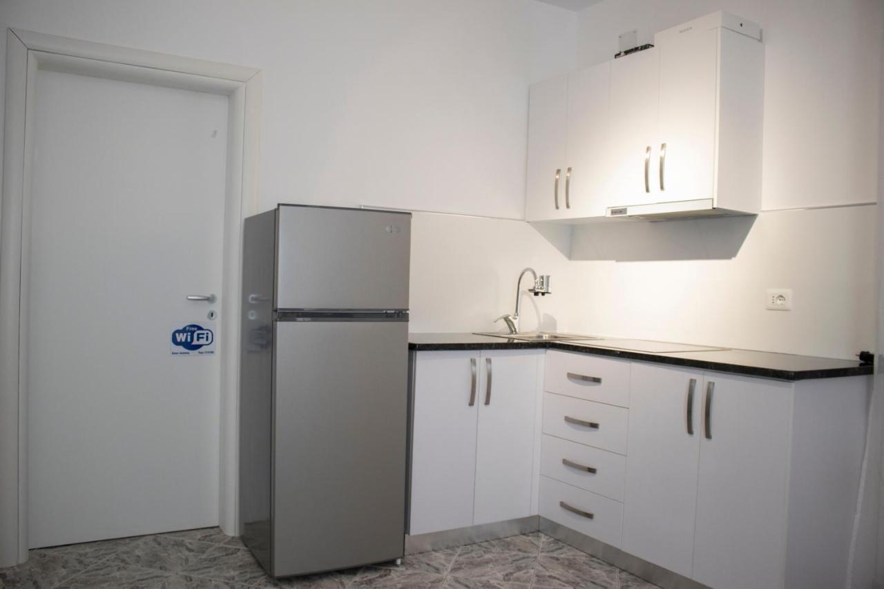 Vila Shehaj Luxury Apartment Vlore Exterior photo