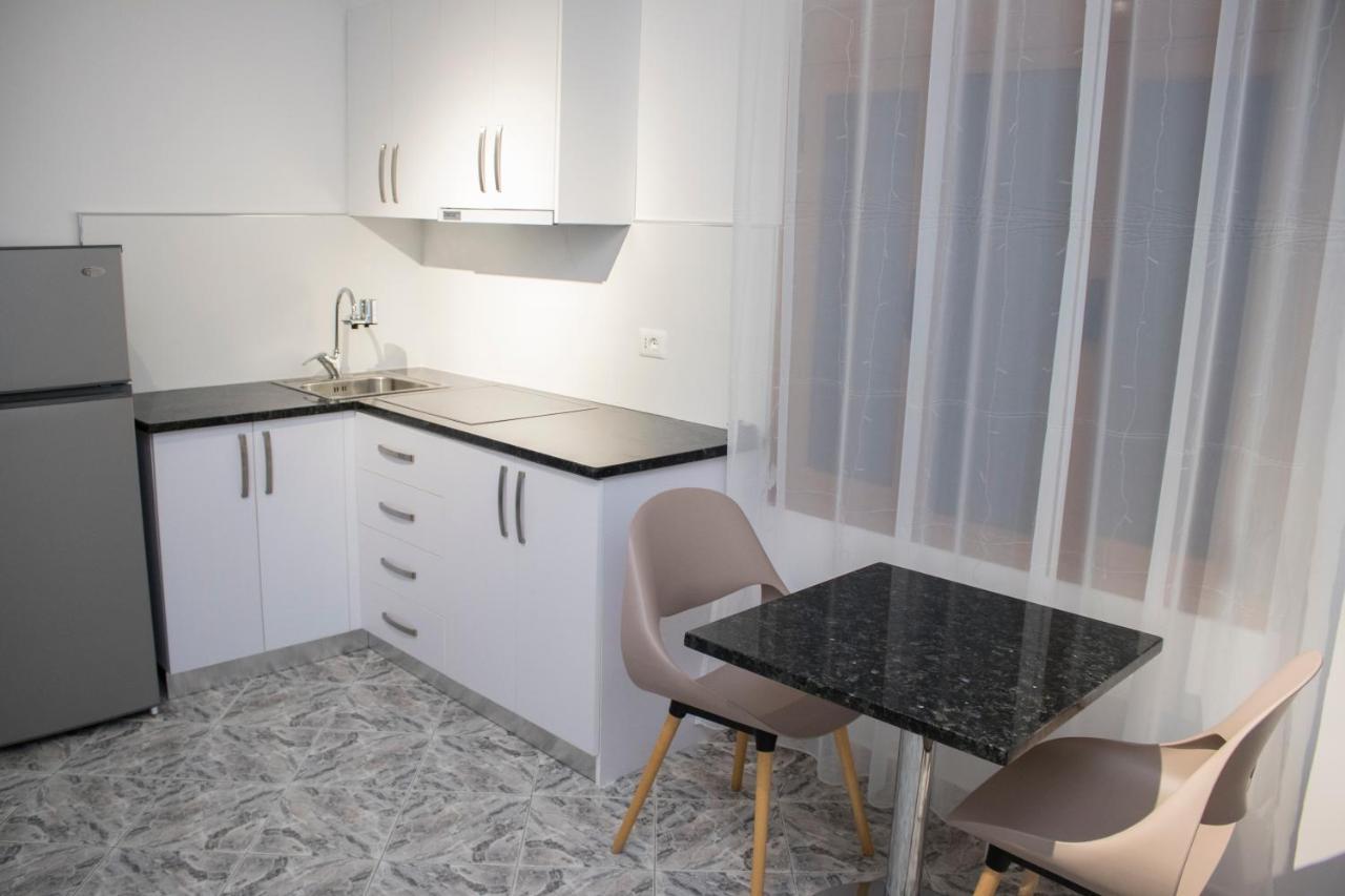 Vila Shehaj Luxury Apartment Vlore Exterior photo